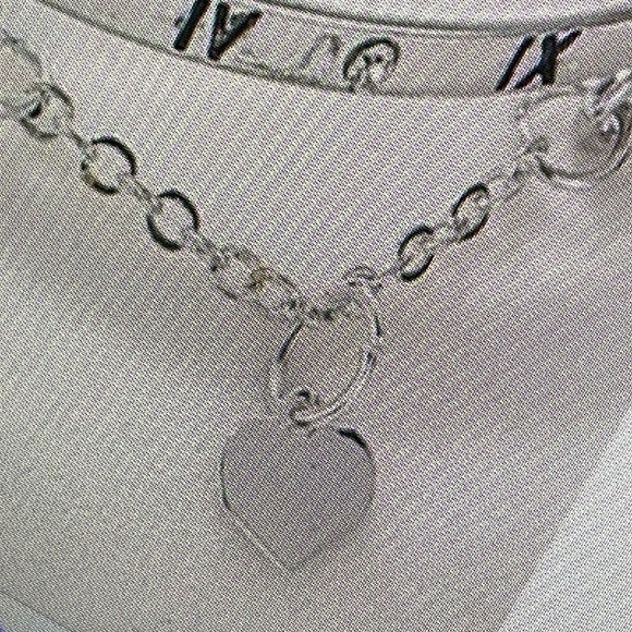 Roman Numeral Detail Rhinestone Decor Hart Charm Bangle - Picture 6 of 6